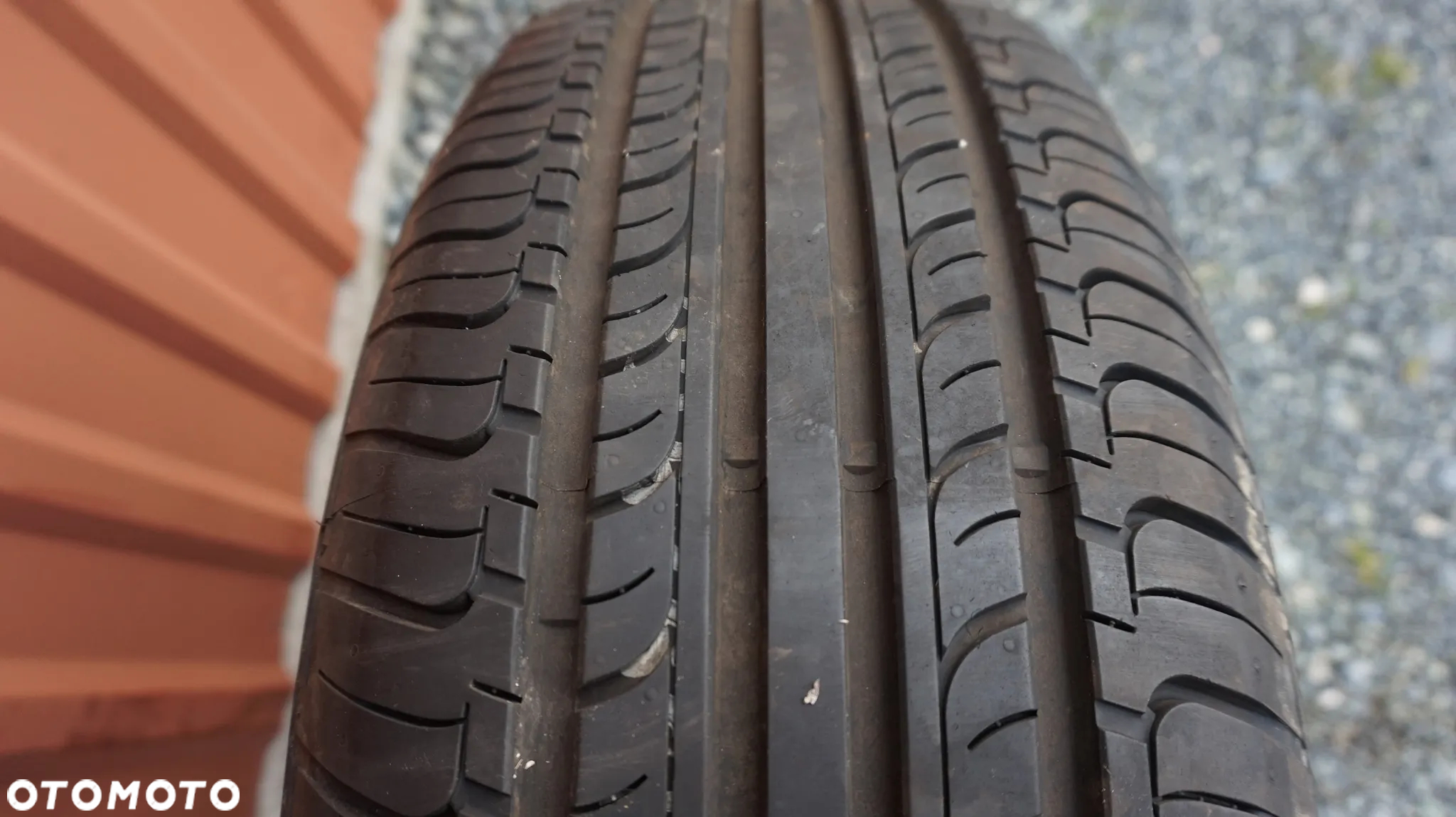 Opona Kumho Optima 17" 225/60/17 - 4
