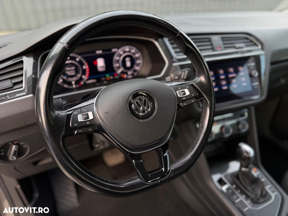 Volkswagen Tiguan 2.0 TDI SCR DSG R-Line - 27