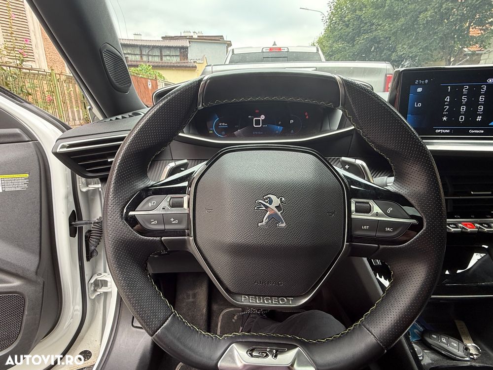 Peugeot 2008 1.2 PureTech EAT8 STT GT Pack - 8