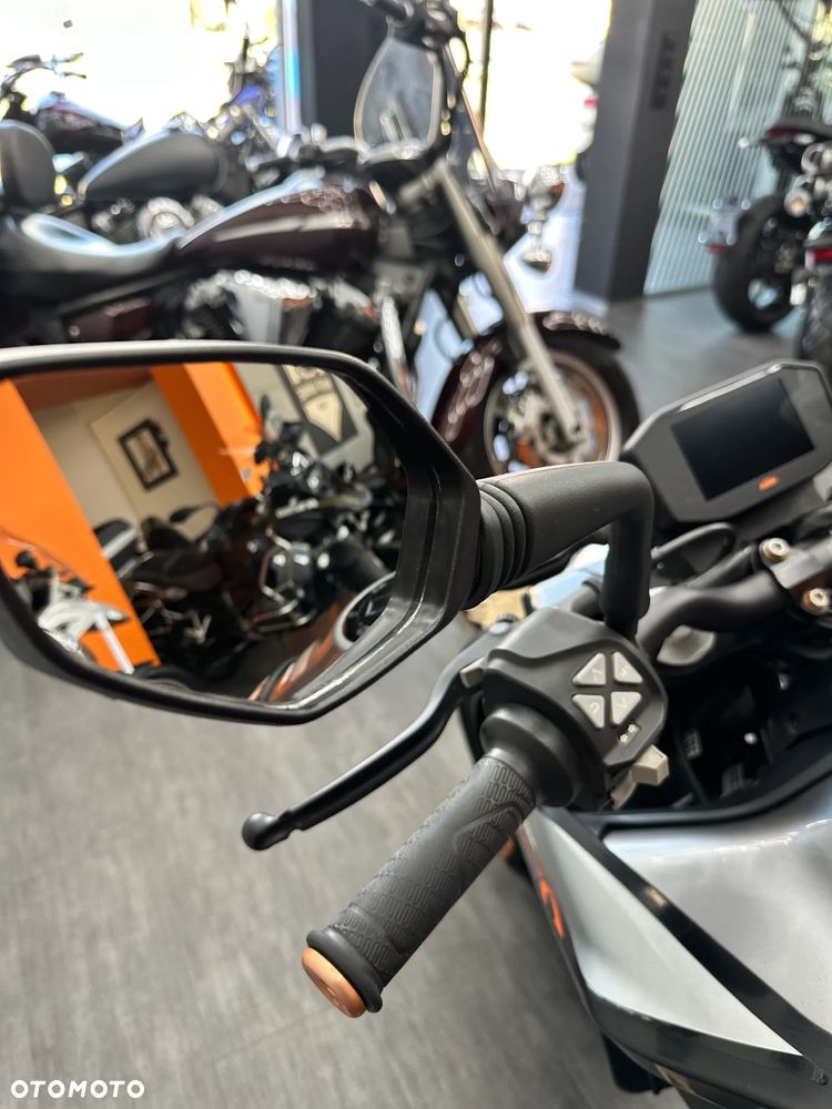 KTM Duke - 11