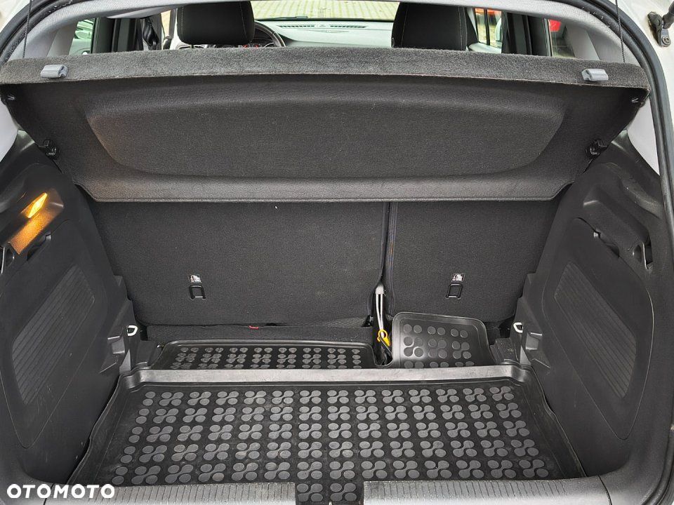 Opel Crossland X - 31