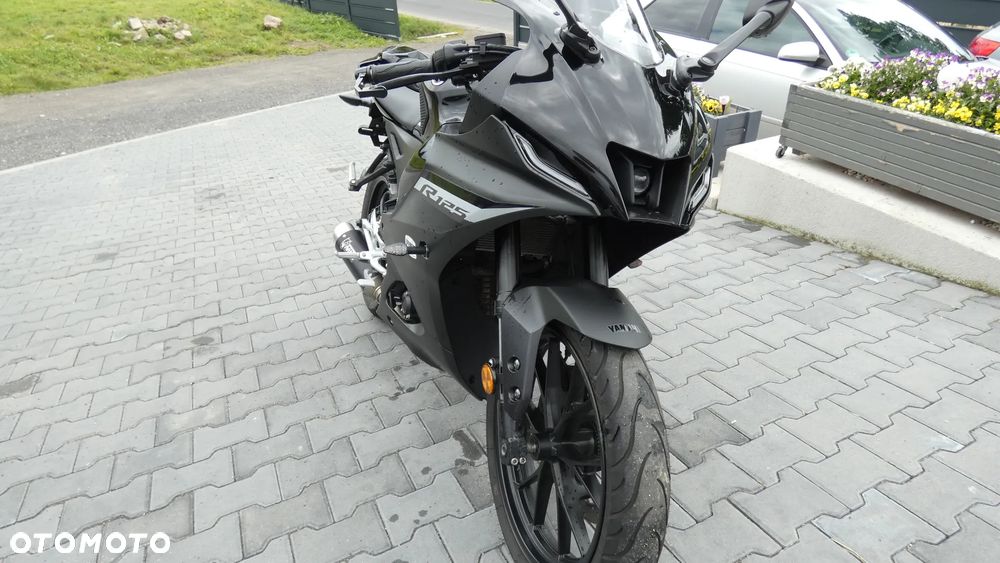 Yamaha YZF - 3