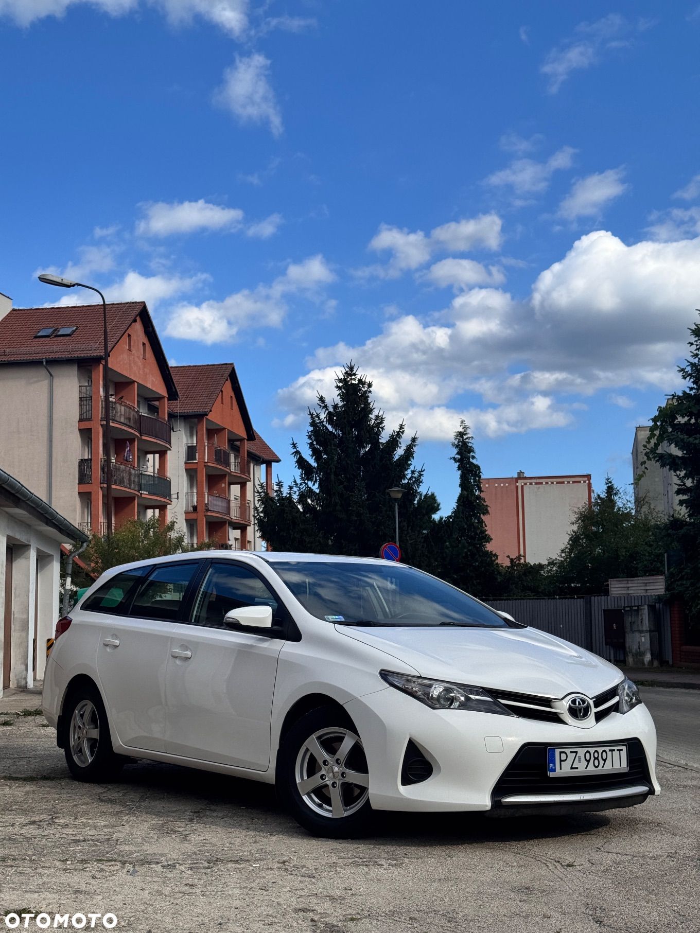 Toyota Auris 1.4 D-4D Active - 1