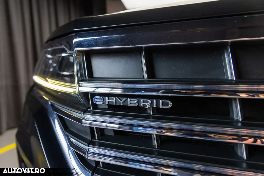 Volkswagen Touareg 3.0 V6 e-Hybrid 4Motion Aut. Atmosphere - 5