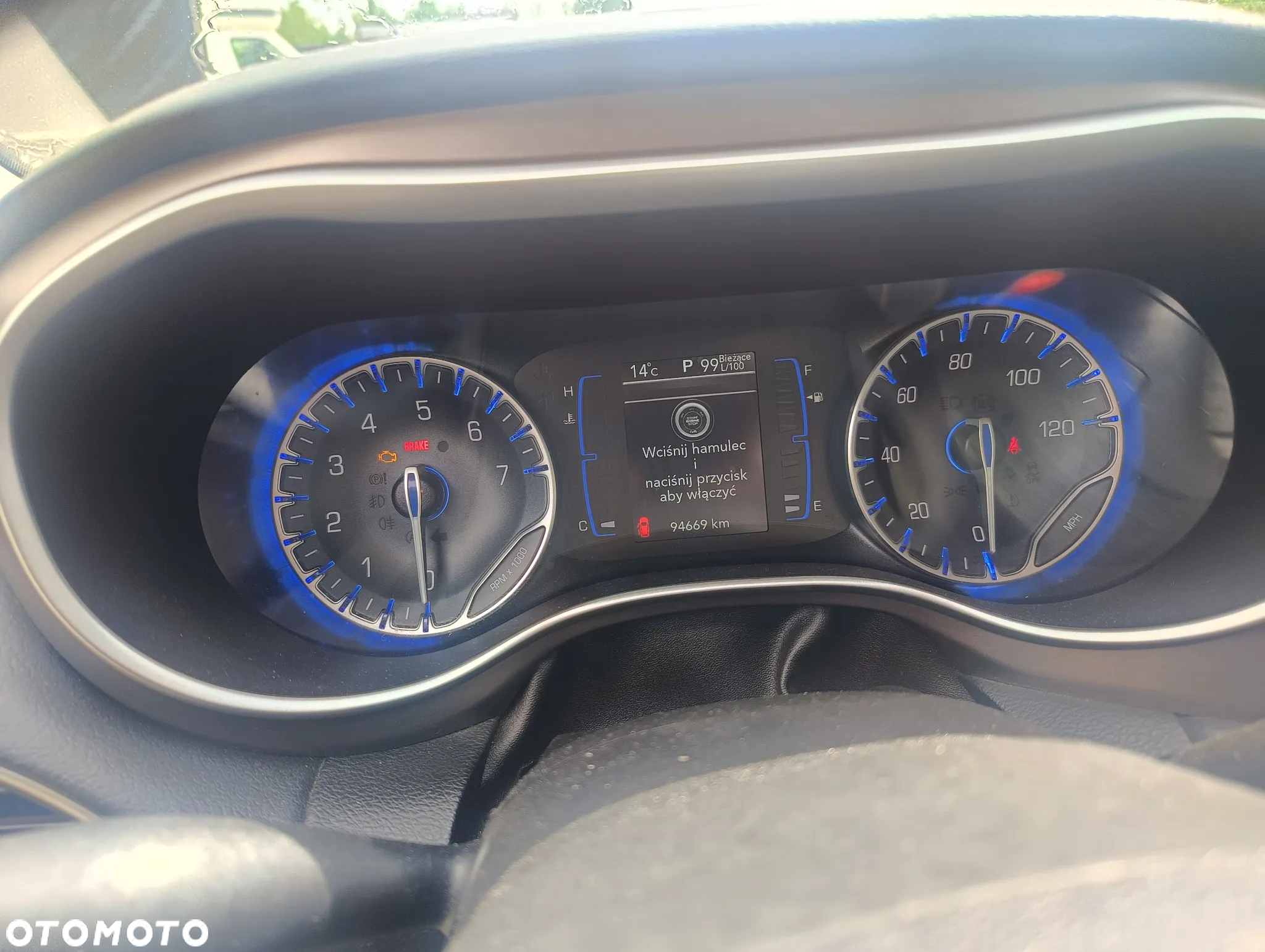 Chrysler Pacifica - 10