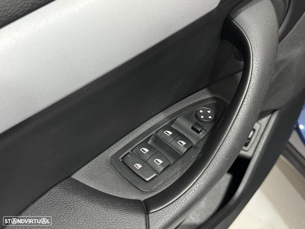 BMW X1 16 d sDrive Auto Advantage - 27