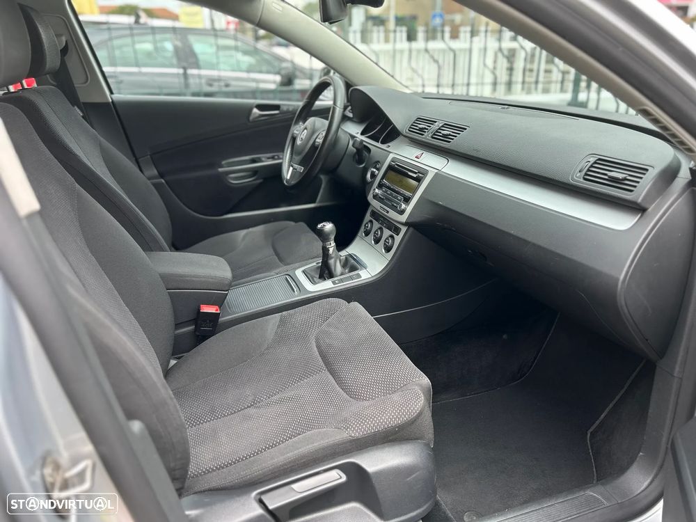 VW Passat 2.0 TDI Trendline Pack - 25