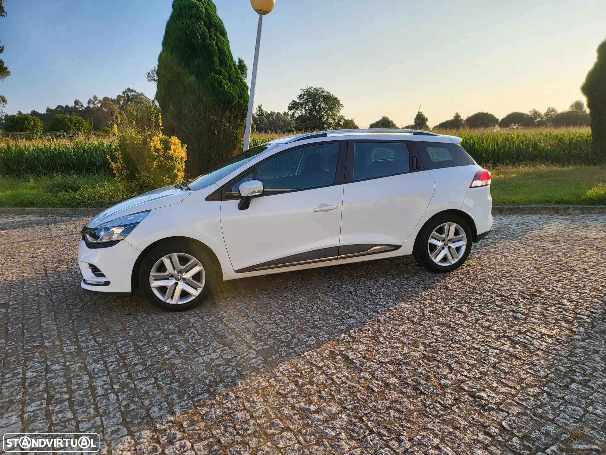 Renault Clio Sport Tourer dCi 75 Stop & Start Life - 10