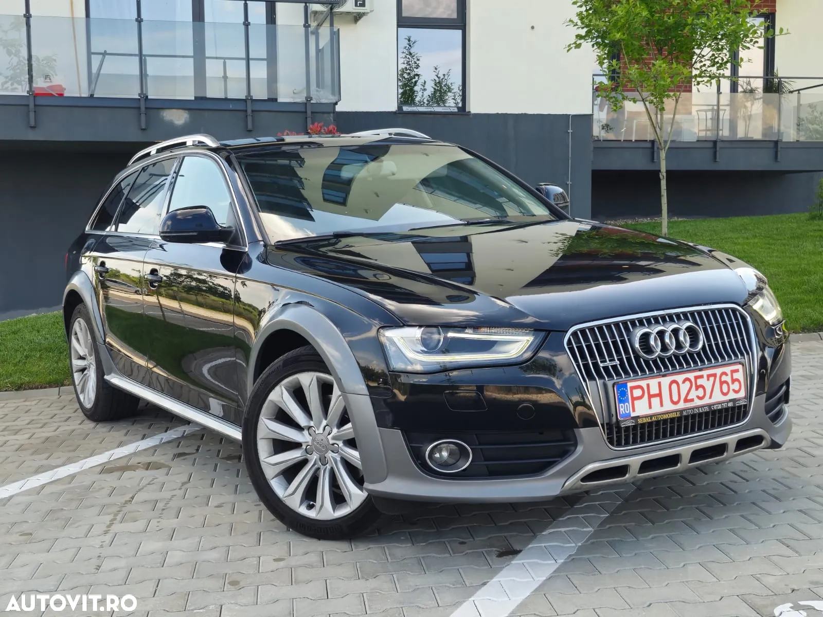 Audi A4 Avant 2.0 TDI DPF quattro S tronic Attraction - 3