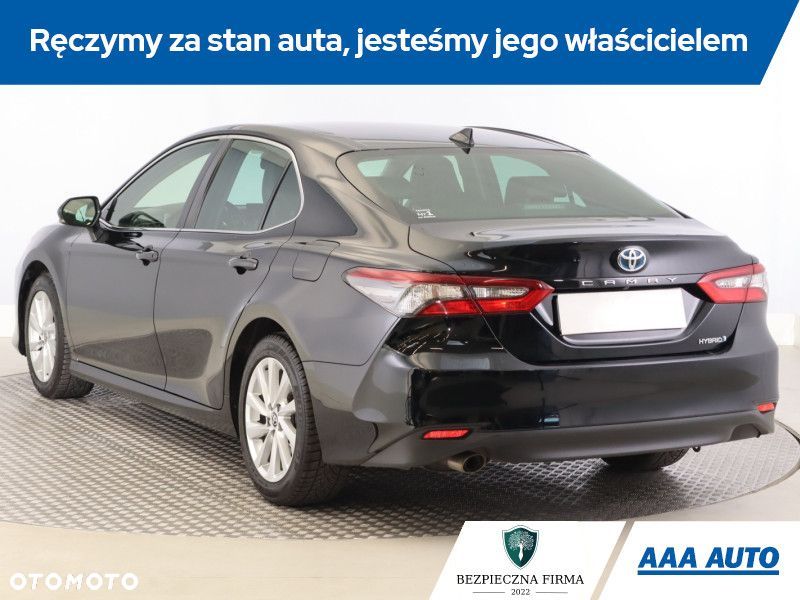 Toyota Camry - 6