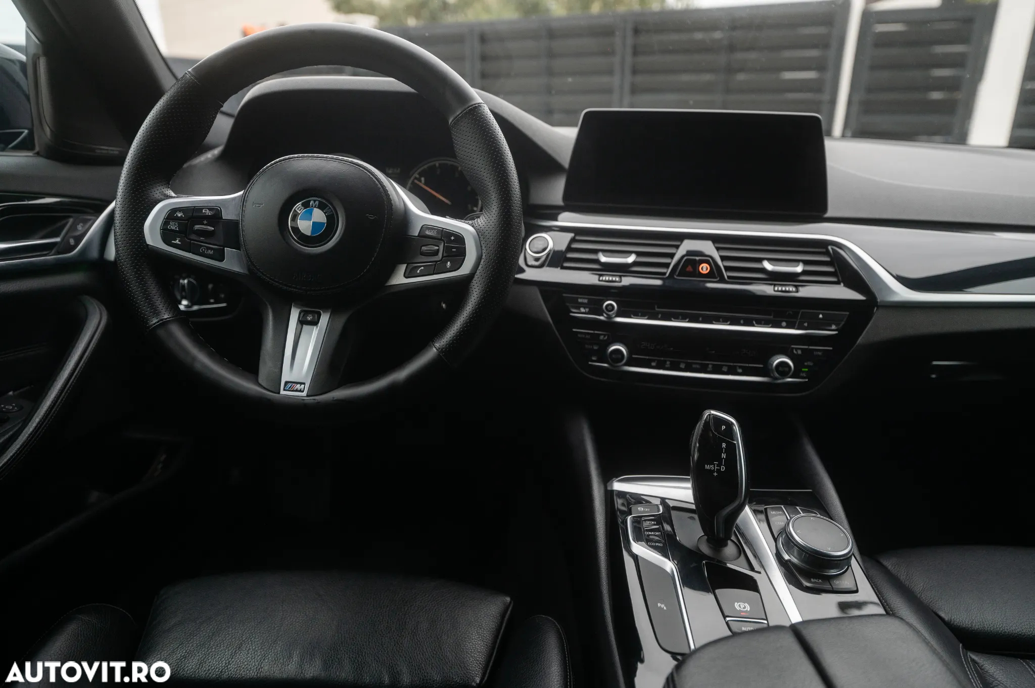 BMW Seria 5 520d AT - 20