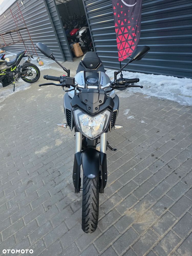 Yamaha MT - 24