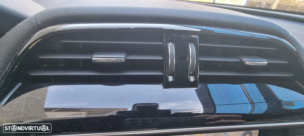 Jaguar F-Pace 2.0 i4D R-Sport AWD Aut. - 11