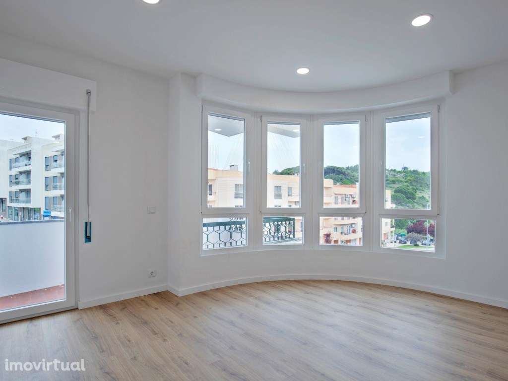 Excelente Apartamento T2 no centro de Santana - Grande imagem: 2/30