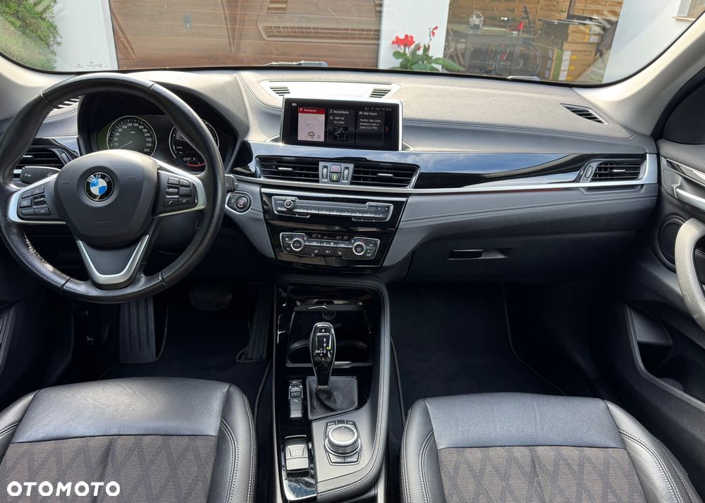 BMW X1 sDrive18i - 9