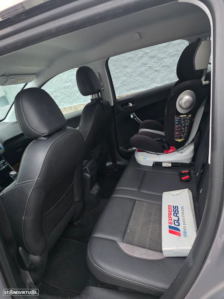 Peugeot 2008 - 6