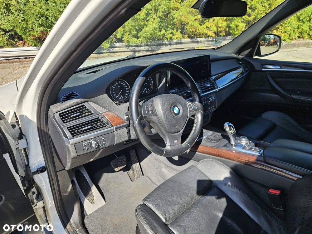 BMW X5 - 11