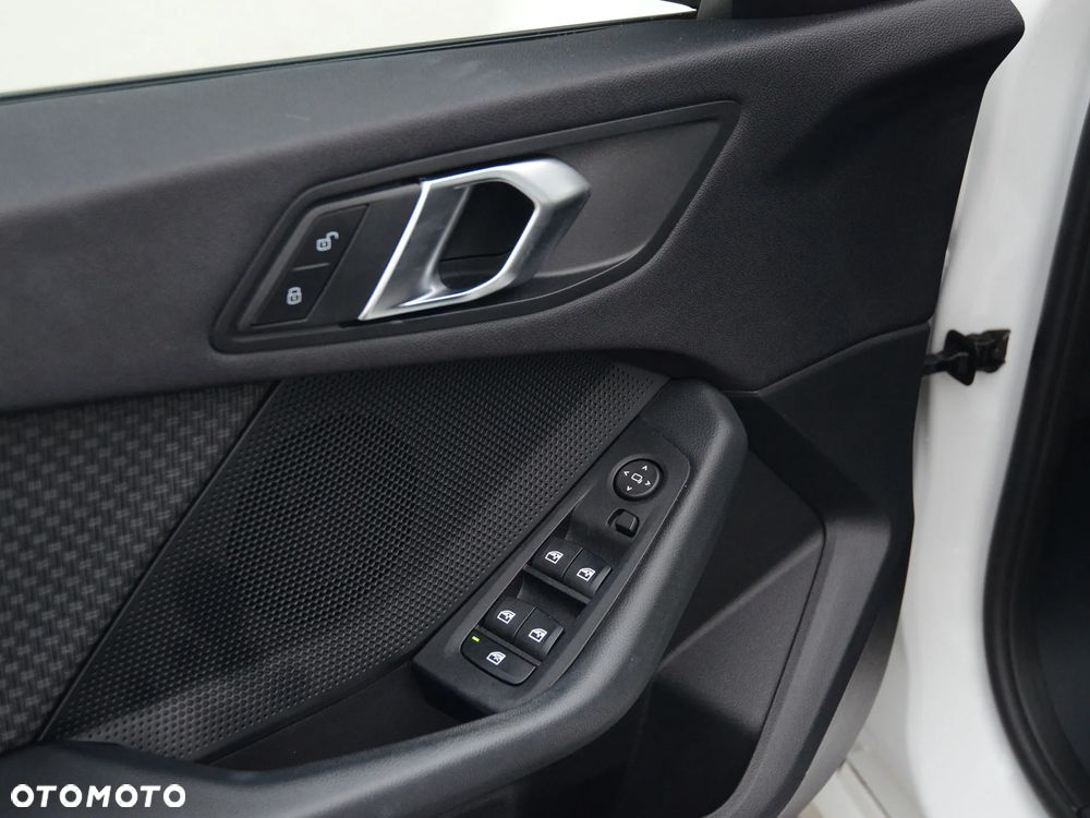 BMW Seria 1 118i Advantage - 16