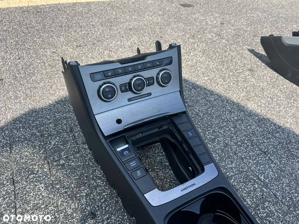 TUNEL ŚRODKOWY PASSAT CC - 5