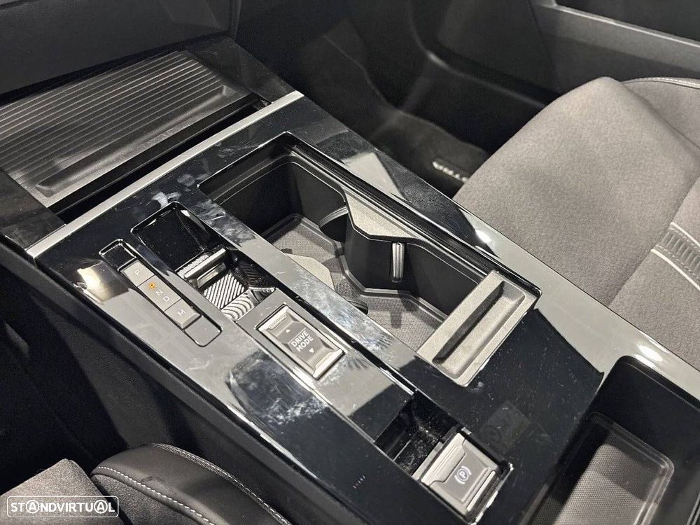 Opel Astra 1.2 T GS Aut. - 19