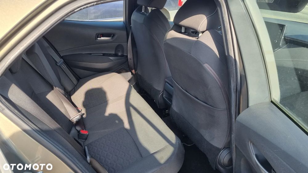 Toyota Corolla 1.8 Comfort - 24