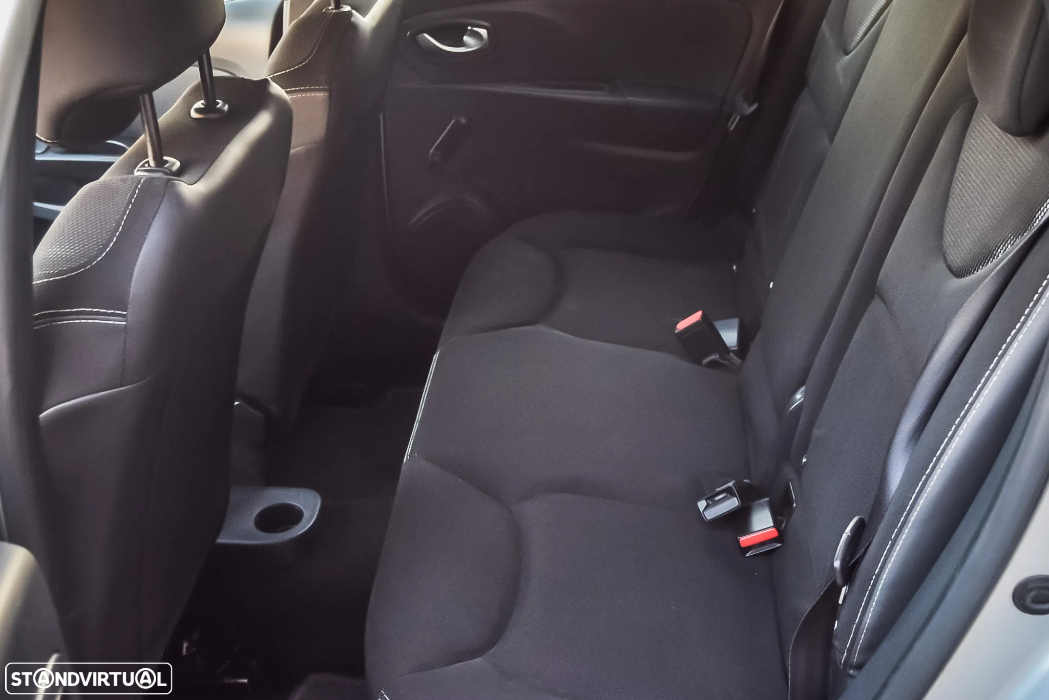 Renault Clio 0.9 TCE Dynamique S - 10