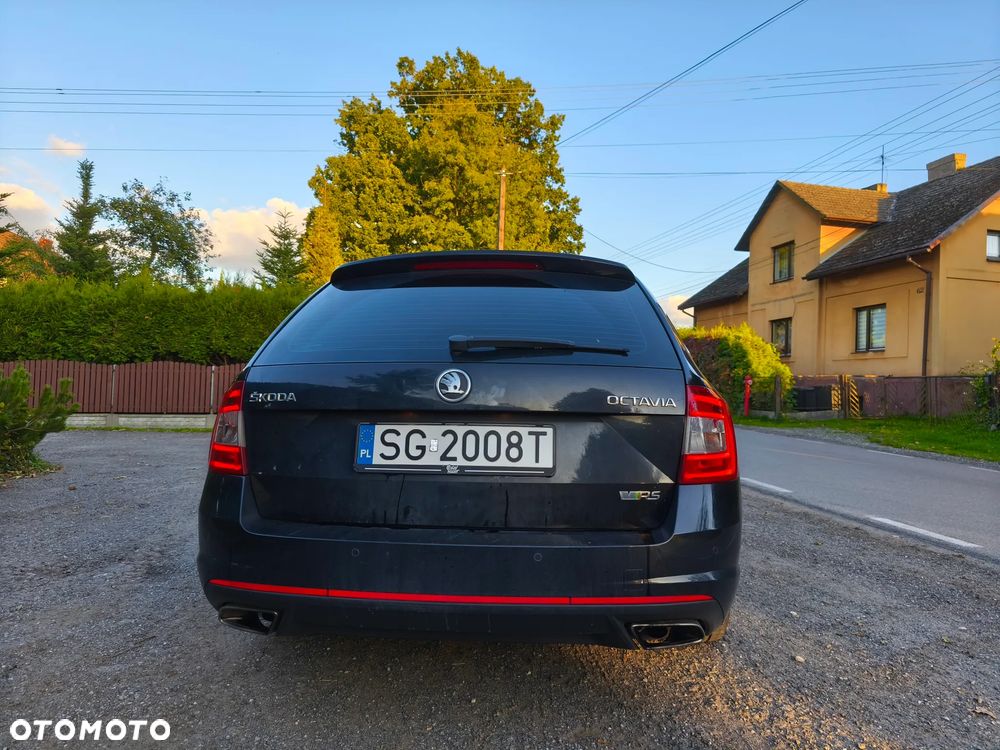 Skoda Octavia 2.0 TSI RS DSG - 4
