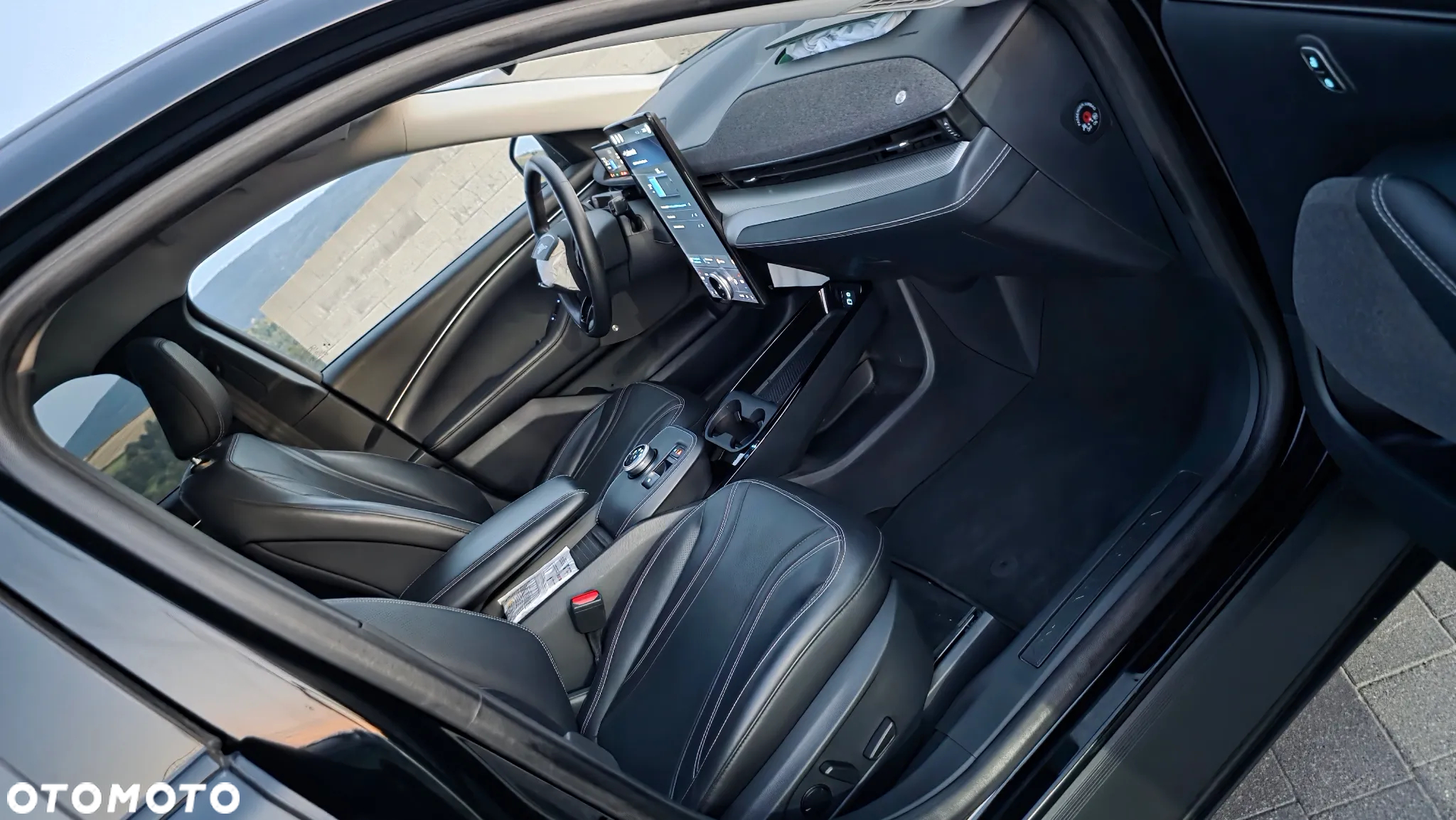 Ford Mustang Mach-E 75kWh RWD - 12