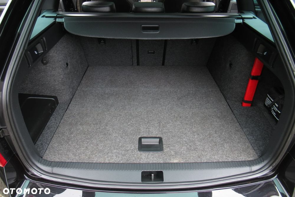 Skoda Octavia 2.0 TDI DSG RS - 39