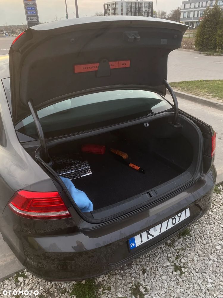 Volkswagen Passat 2.0 TDI BMT City - 8