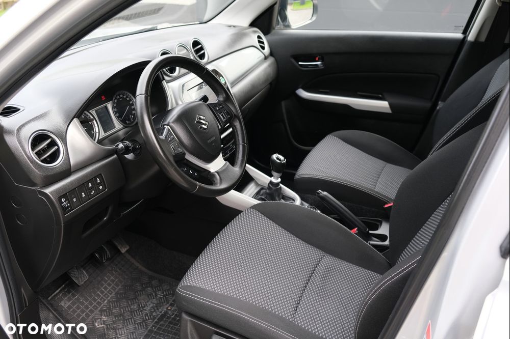 Suzuki Vitara 1.6 DDiS (4x4) Allgrip Comfort - 19