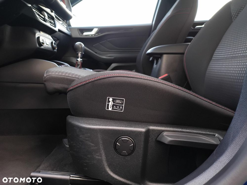 Ford Focus 1.0 EcoBoost ST-Line Business - 25