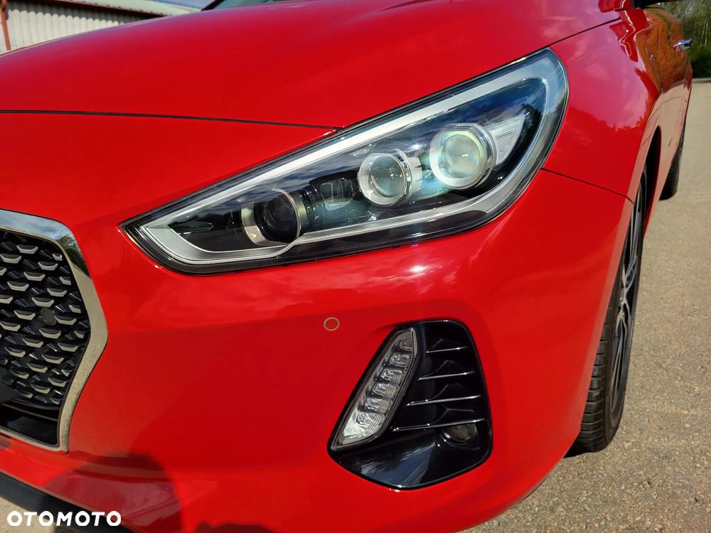 Hyundai i30 1.4 T-GDI DCT Premium - 10