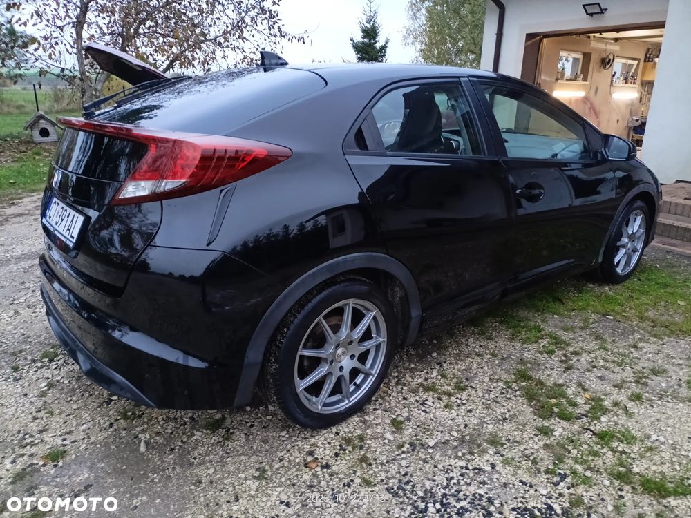 Honda Civic 1.8 Executive - 3