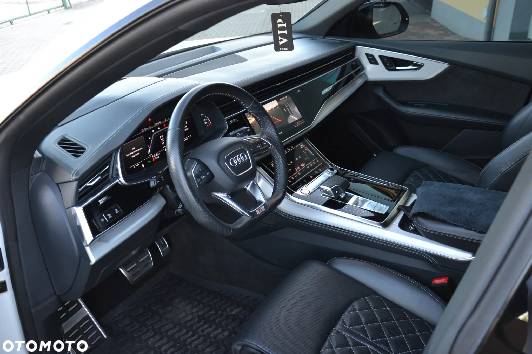 Audi SQ8 - 17
