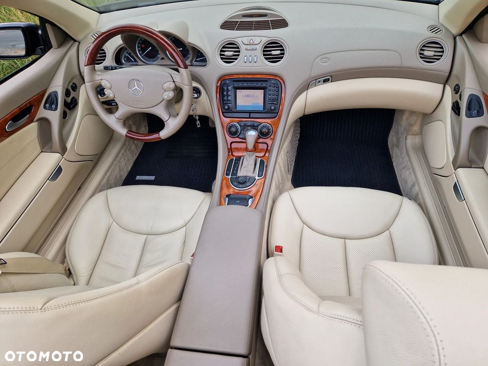 Mercedes-Benz SL - 34