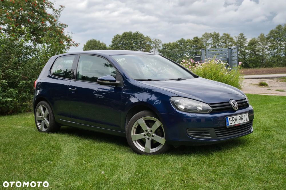 Volkswagen Golf - 22