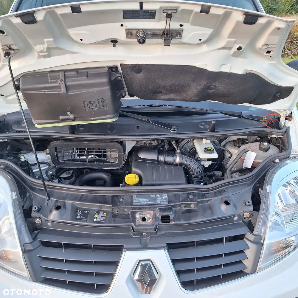 Renault Trafic - 22
