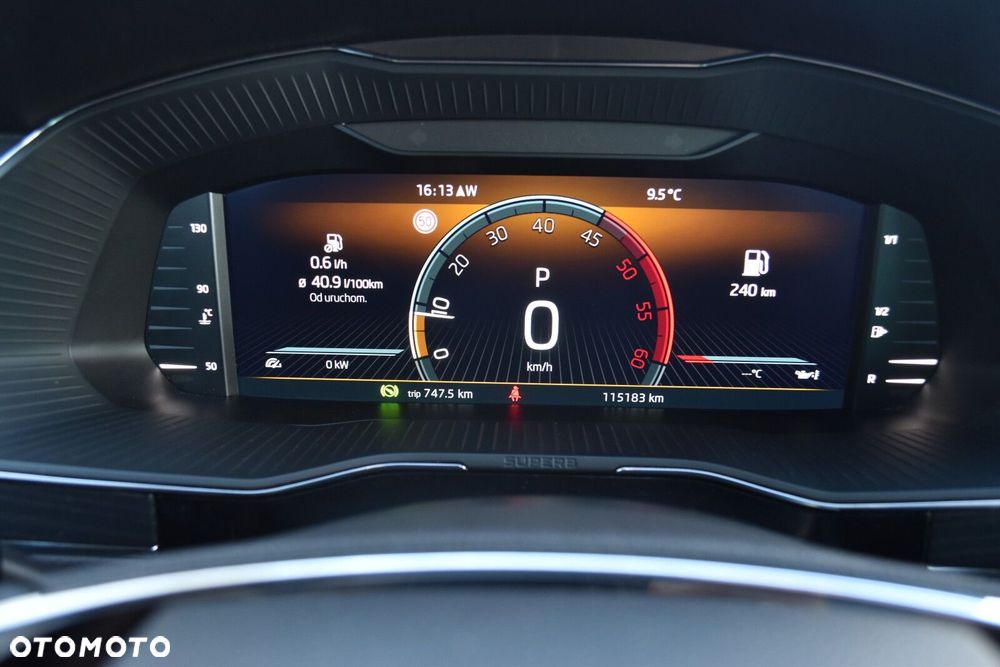 Skoda Superb 2.0 TDI SCR 4x4 Style DSG - 12