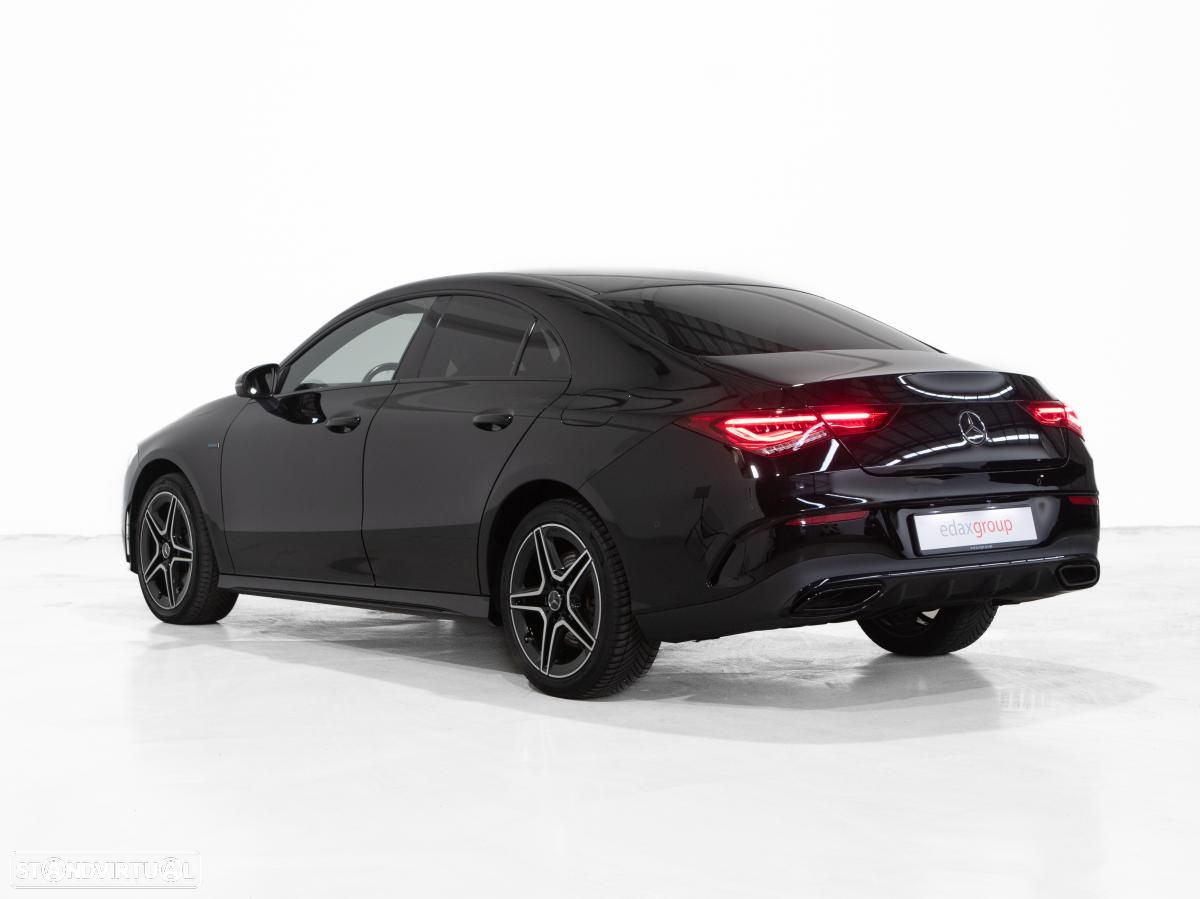 Mercedes-Benz CLA 250 e AMG Line - 4