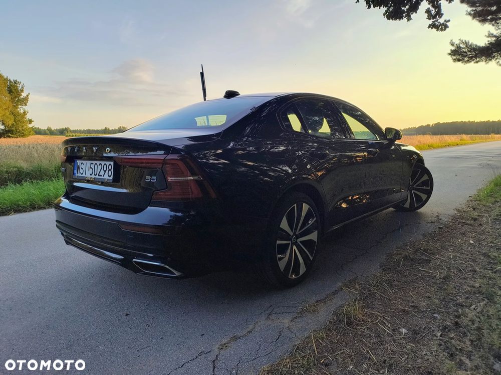 Volvo S60 B5 B AWD Plus Dark - 9
