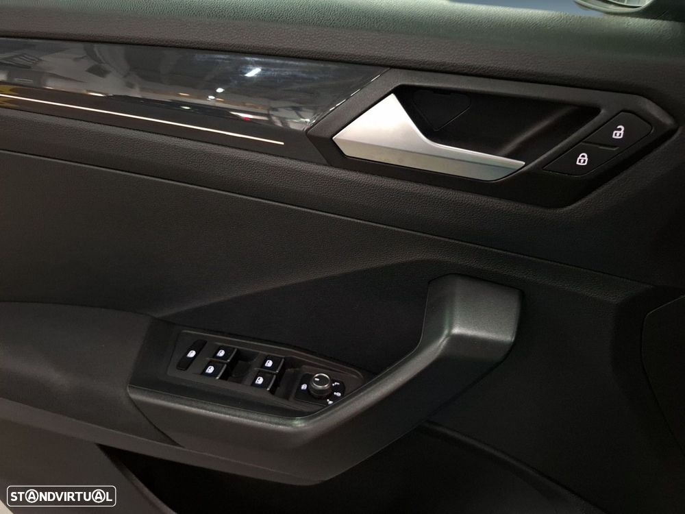 VW T-Roc 1.6 TDI Sport - 21