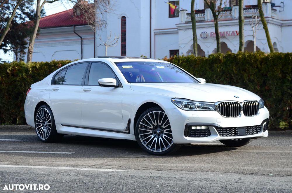 BMW Seria 7 750i xDrive - 10