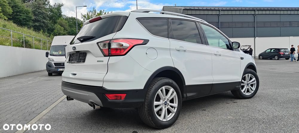 Ford Kuga 1.5 EcoBoost 2x4 Trend - 18