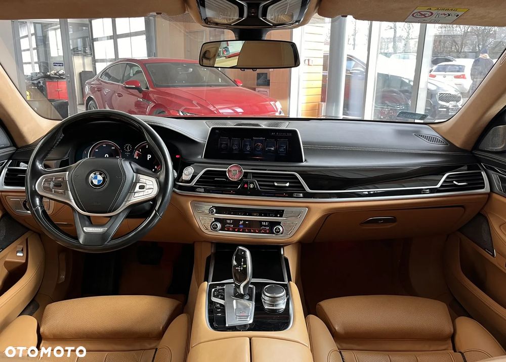 BMW Seria 7 740d xDrive - 10