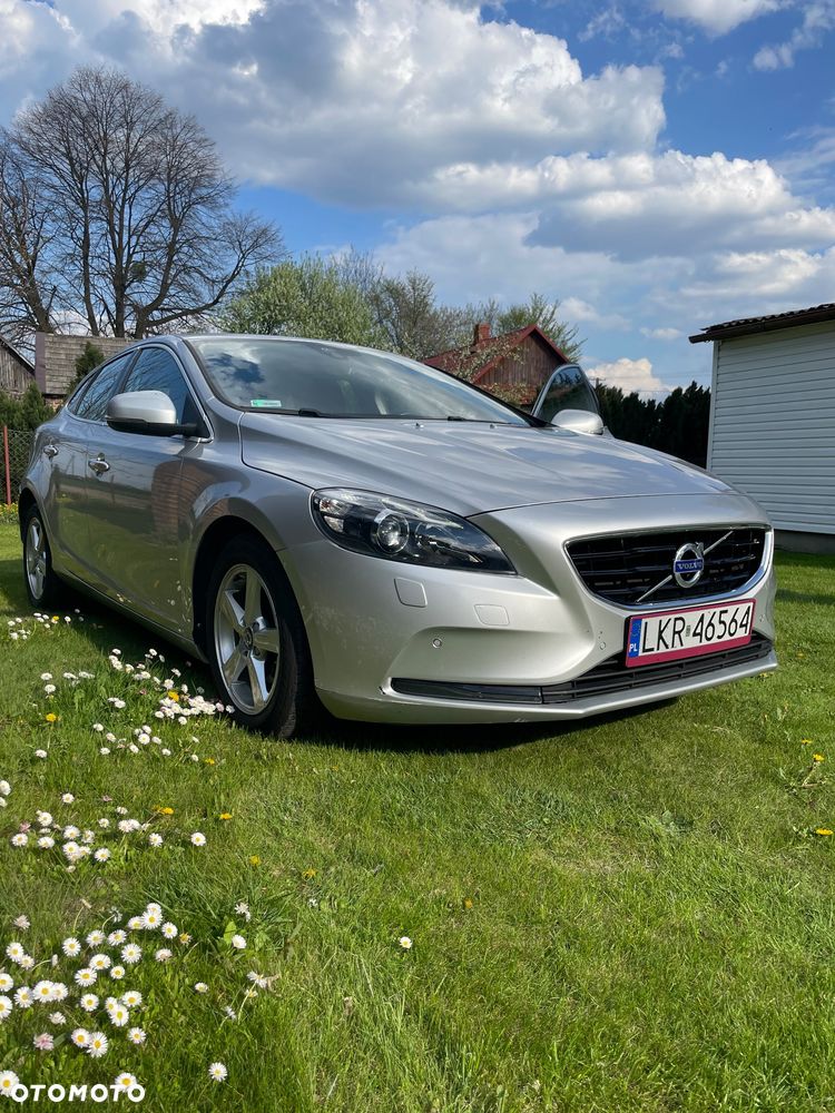Volvo V40 D4 Drive-E Momentum - 1