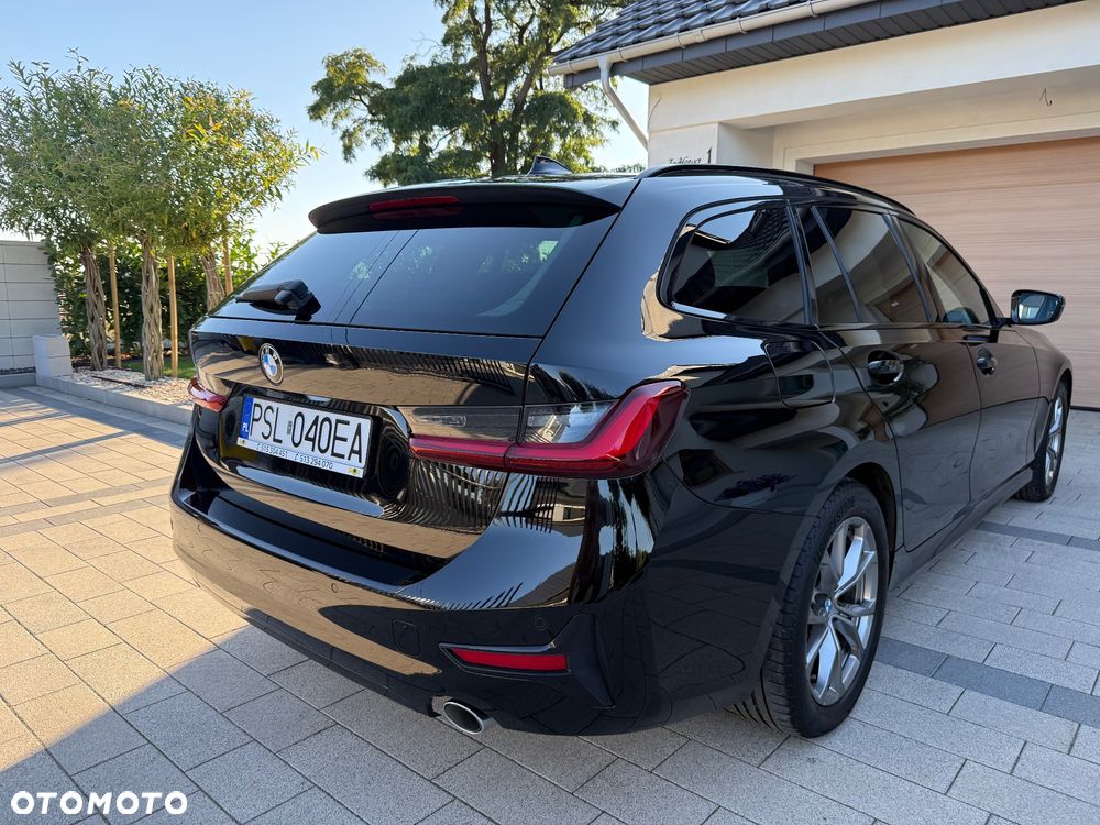 BMW Seria 3 318d mHEV M Sport - 12
