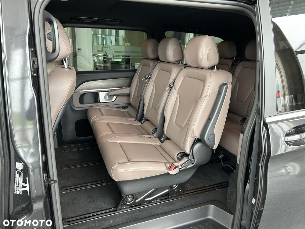 Mercedes-Benz Klasa V 300 d 4-Matic 9G-Tronic Exclusive (d³ugi) - 12