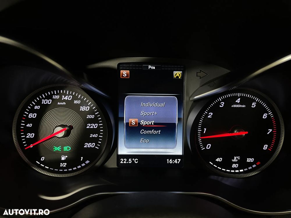 Mercedes-Benz C 200 AMG Line - 24