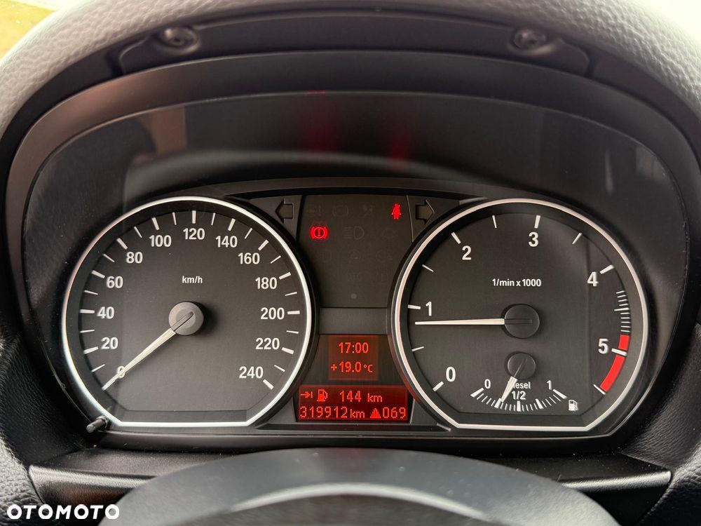BMW Seria 1 118d DPF Edition Sport - 17